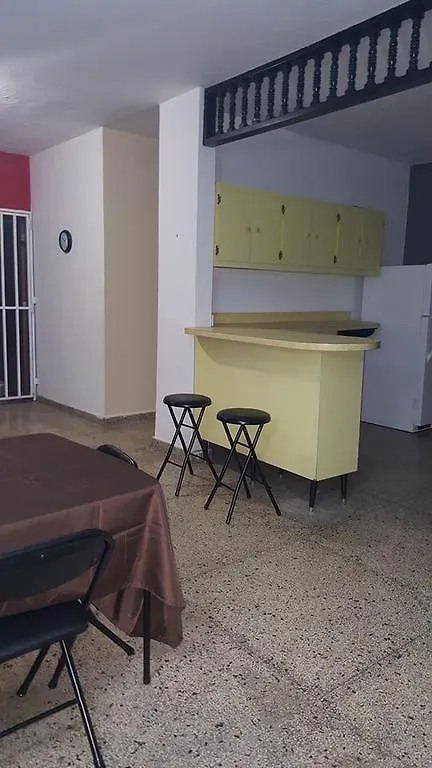 Konukevi Alondra San Juan Apartments